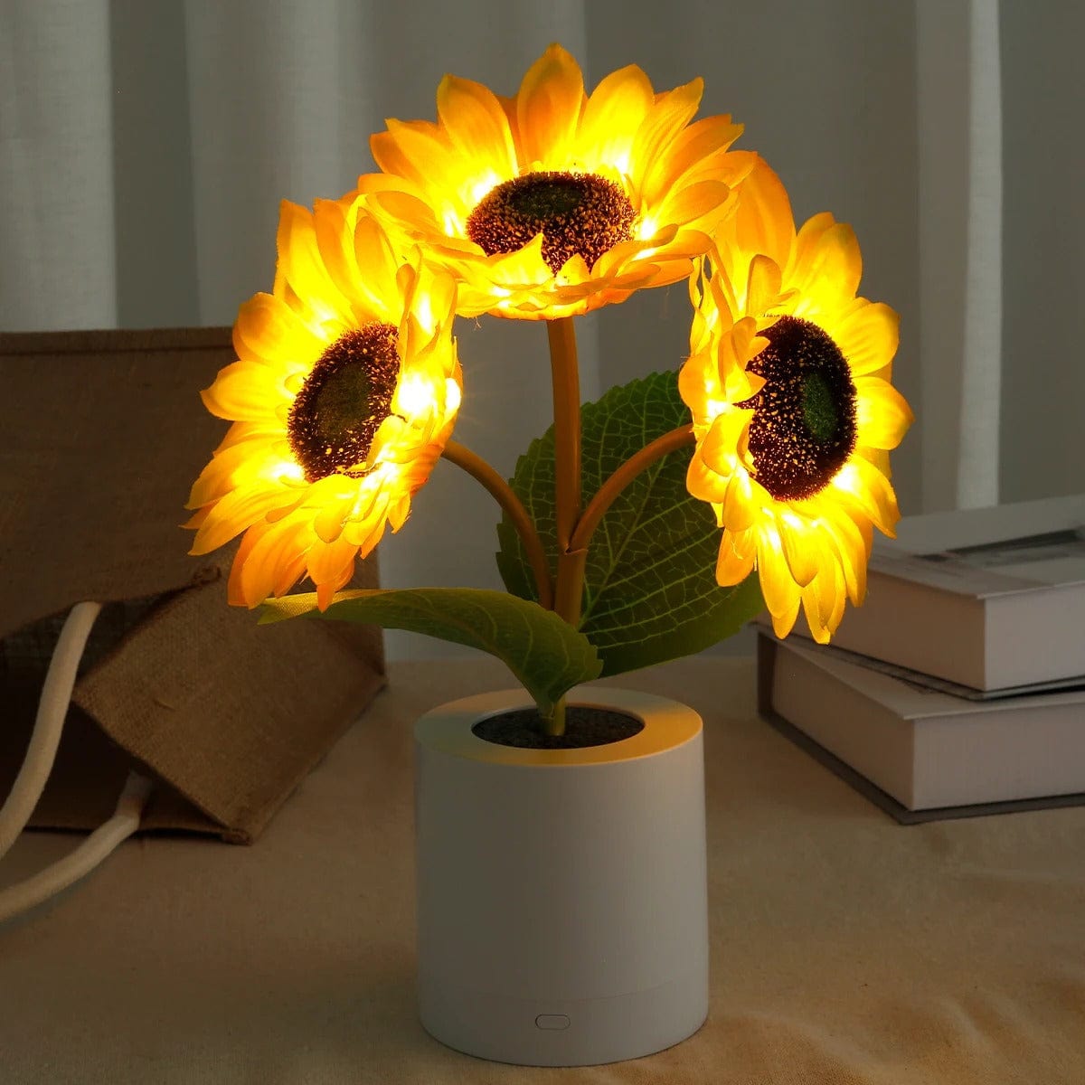 Shimmering Sunflower Lamp – Nature-Inspired Golden Glow