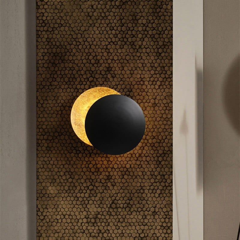 Solar Eclipse Wall Light – Rotating LED Disc for Elegant Lighting