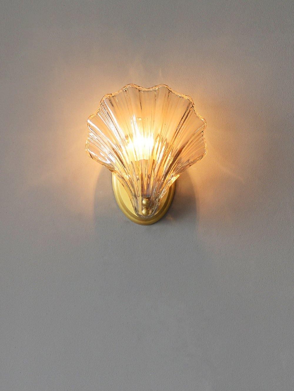 Elegant Shell Wall Light for Nautical Decor