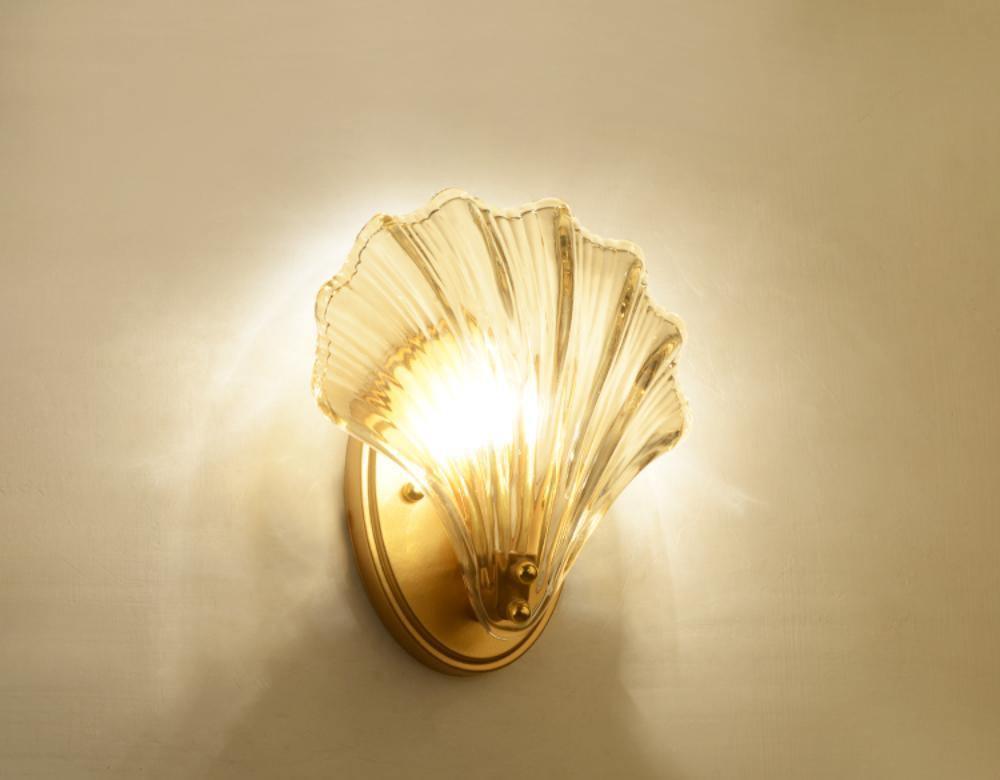 Elegant Shell Wall Light for Nautical Decor