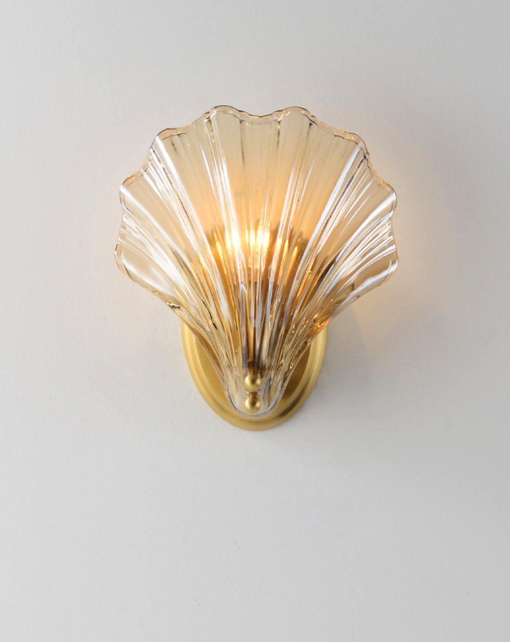 Elegant Shell Wall Light for Nautical Decor