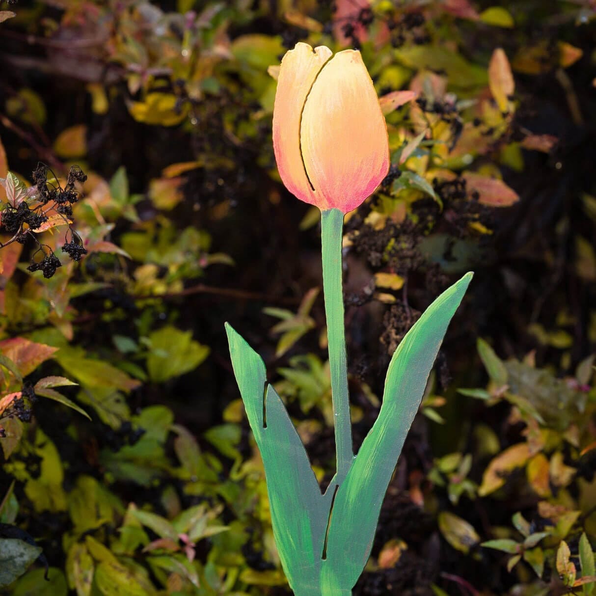 Treasure Tulip Stakes – Elegant Garden Decor