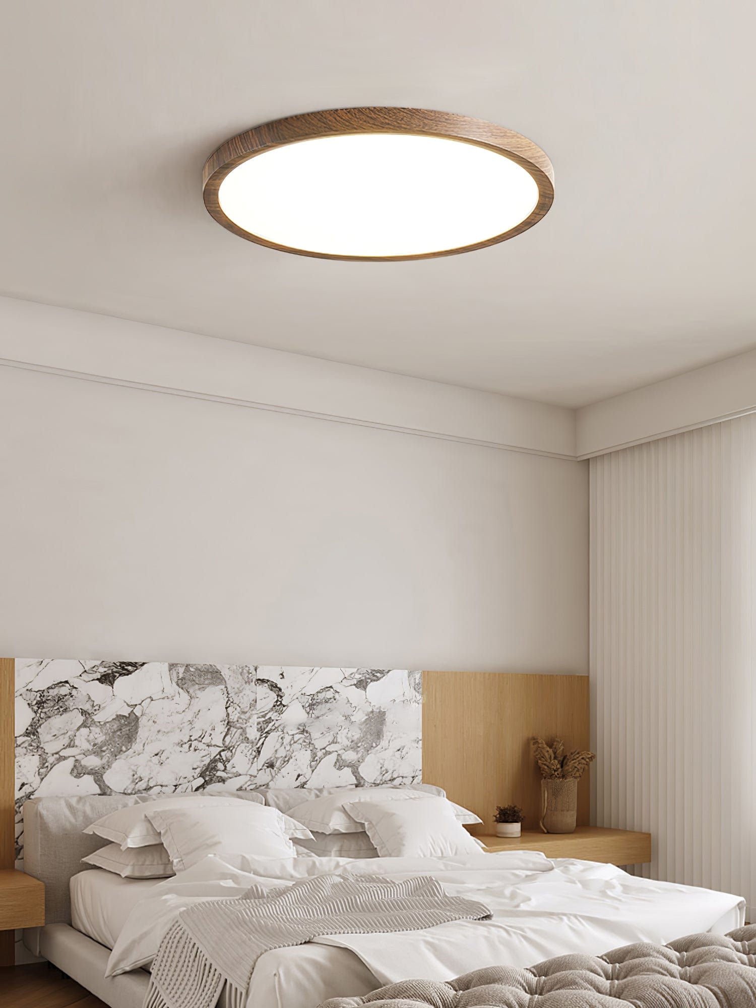 UltraGlow Round Ceiling Light – Sleek, Modern Illumination