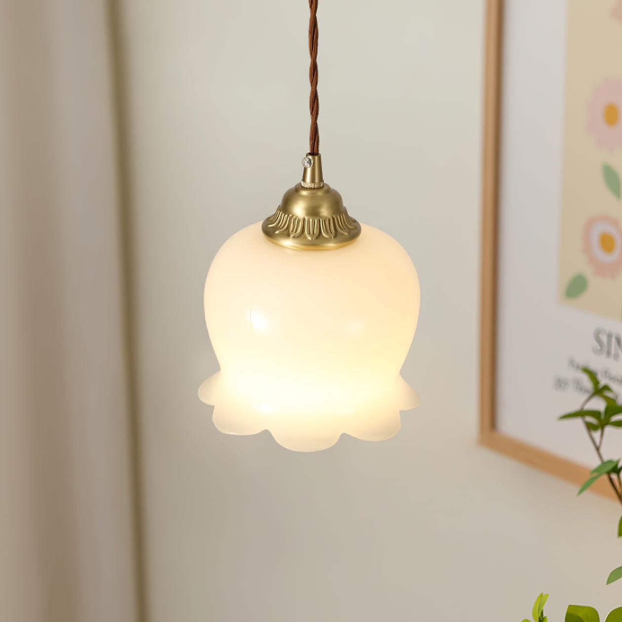 Valley Flower Pendant Lamp - Nature-Inspired Elegance with Petal Design