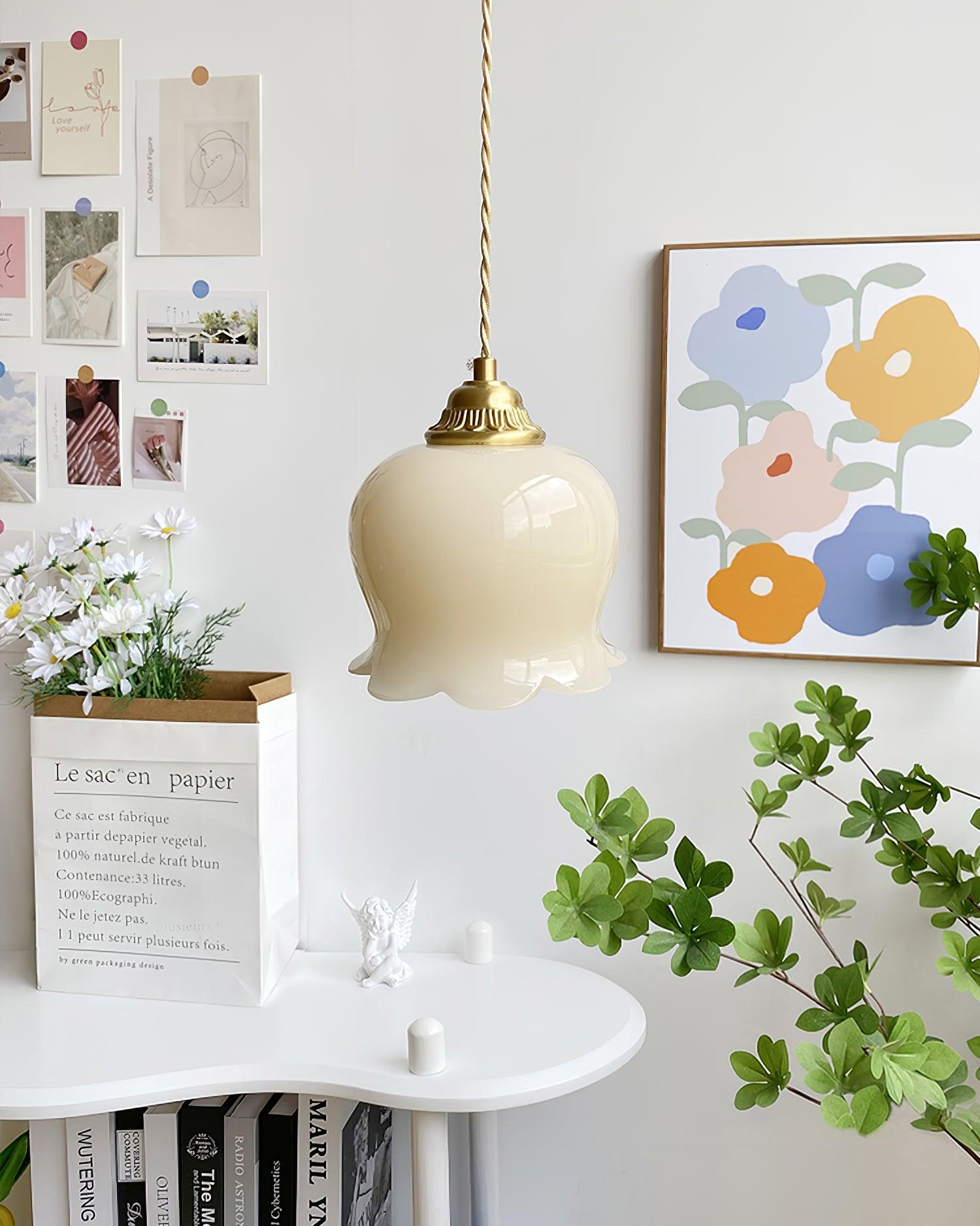 Valley Flower Pendant Lamp - Nature-Inspired Elegance with Petal Design