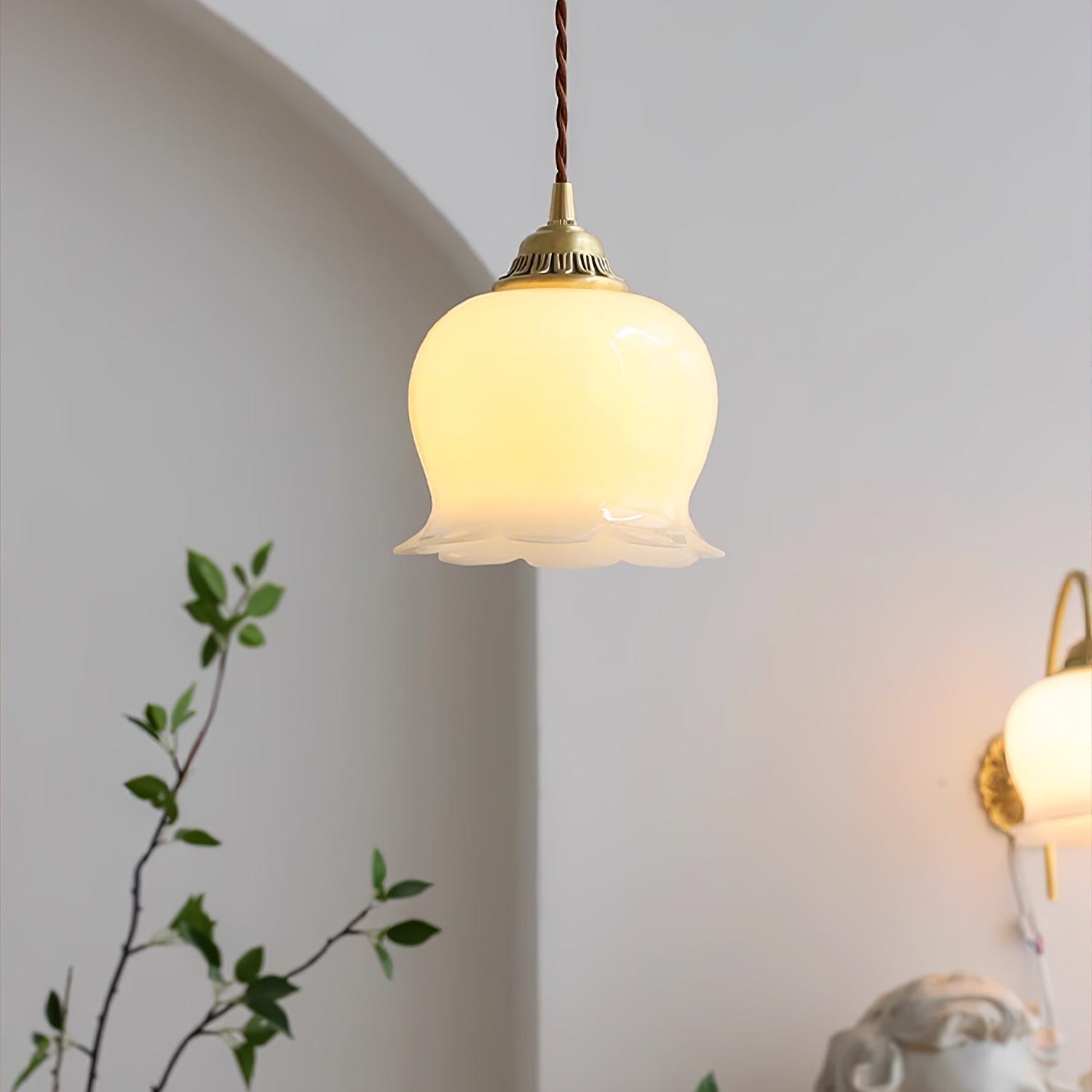 Valley Flower Pendant Lamp - Nature-Inspired Elegance with Petal Design