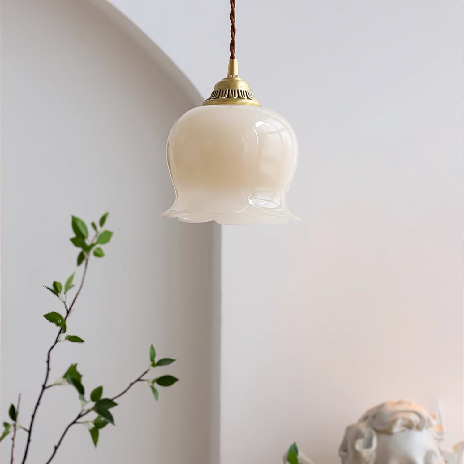 Valley Flower Pendant Lamp - Nature-Inspired Elegance with Petal Design