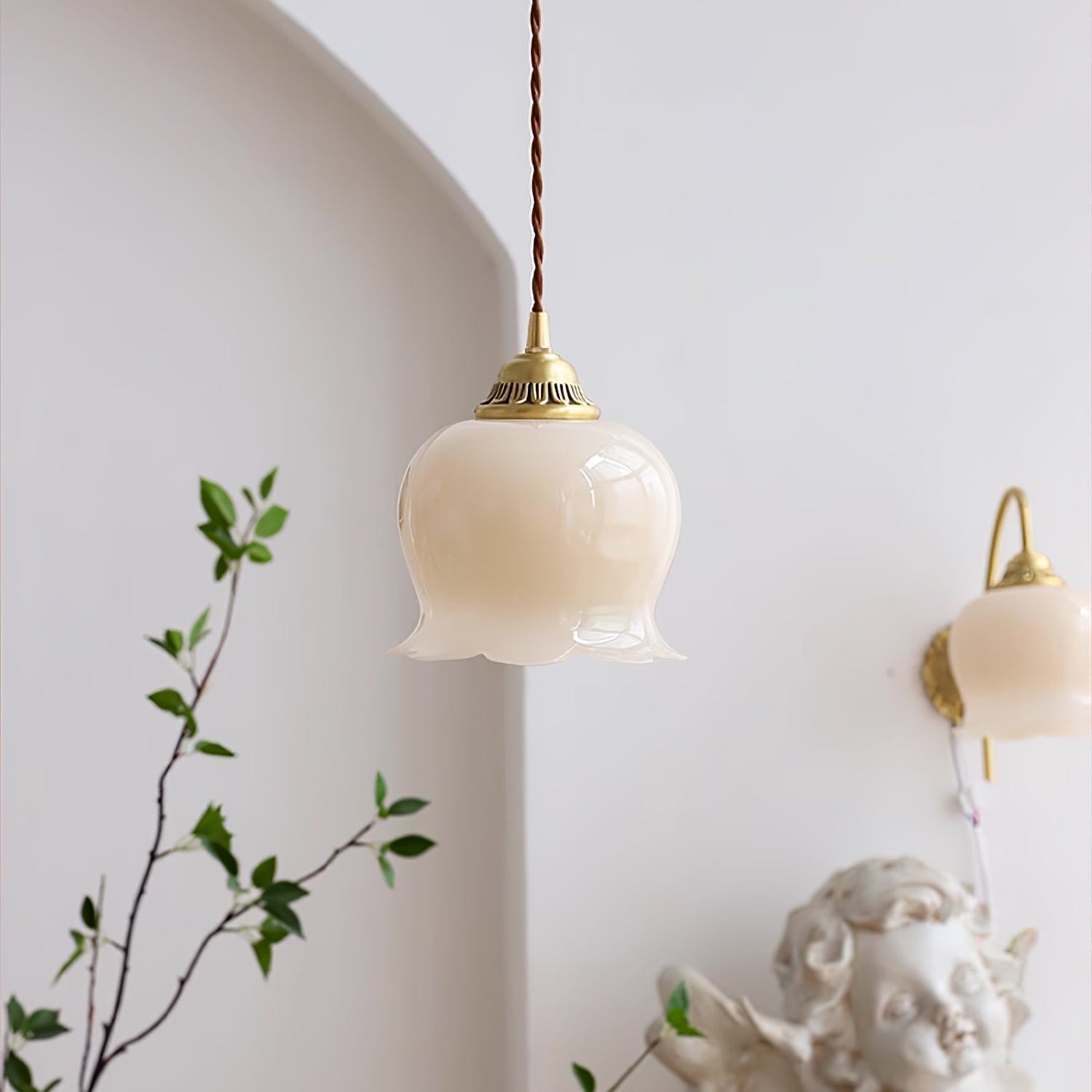 Valley Flower Pendant Lamp - Nature-Inspired Elegance with Petal Design