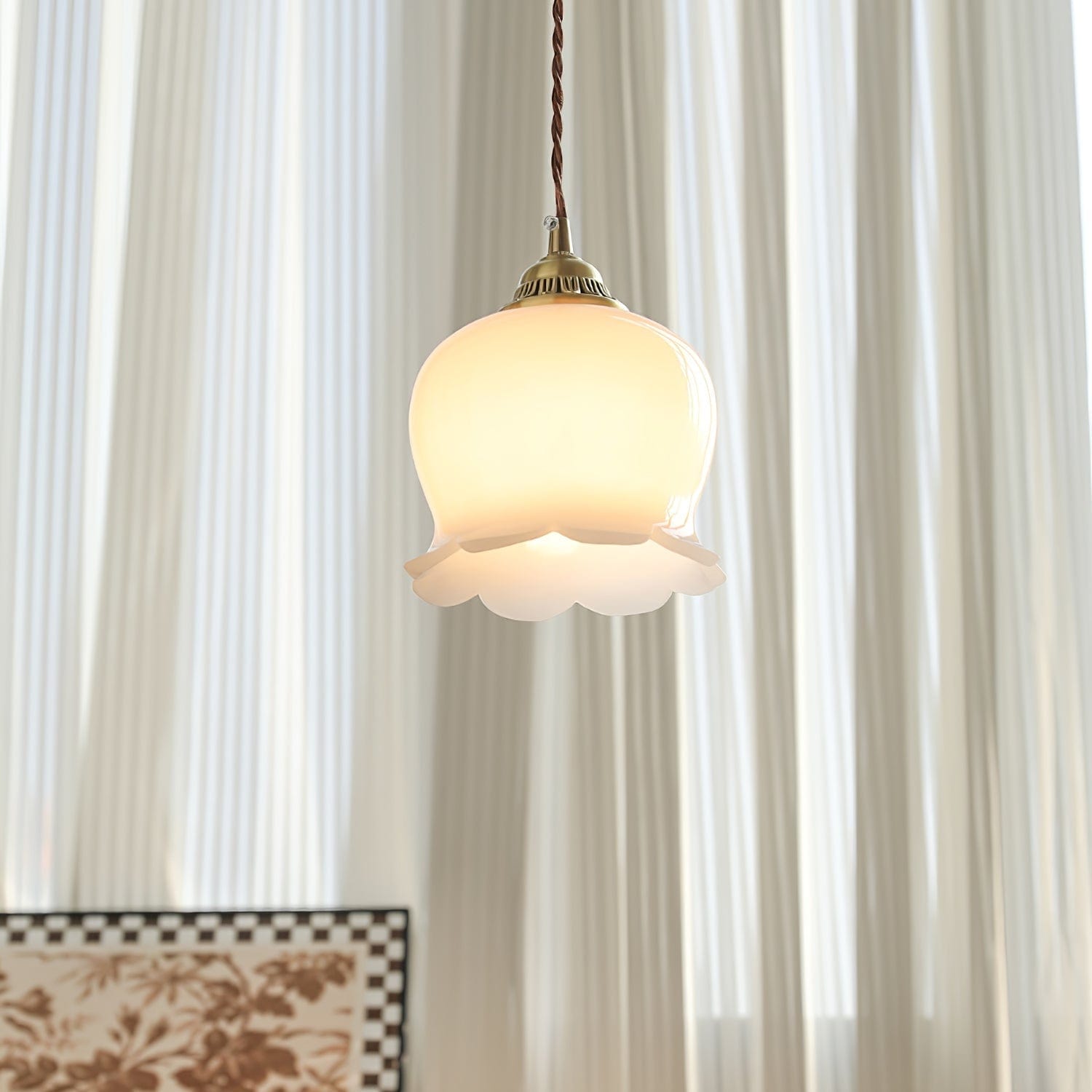 Valley Flower Pendant Lamp - Nature-Inspired Elegance with Petal Design