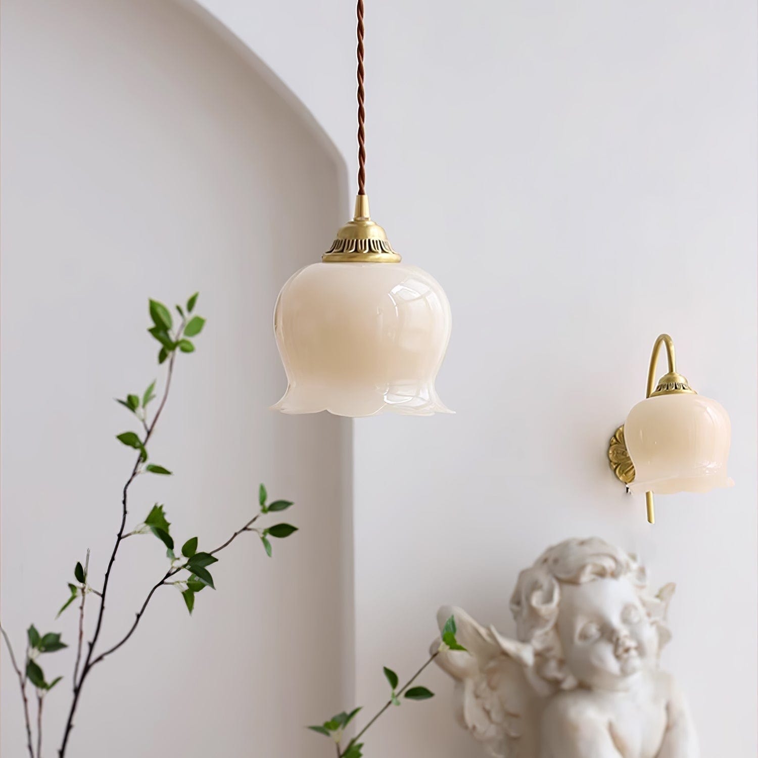 Valley Flower Pendant Lamp - Nature-Inspired Elegance with Petal Design