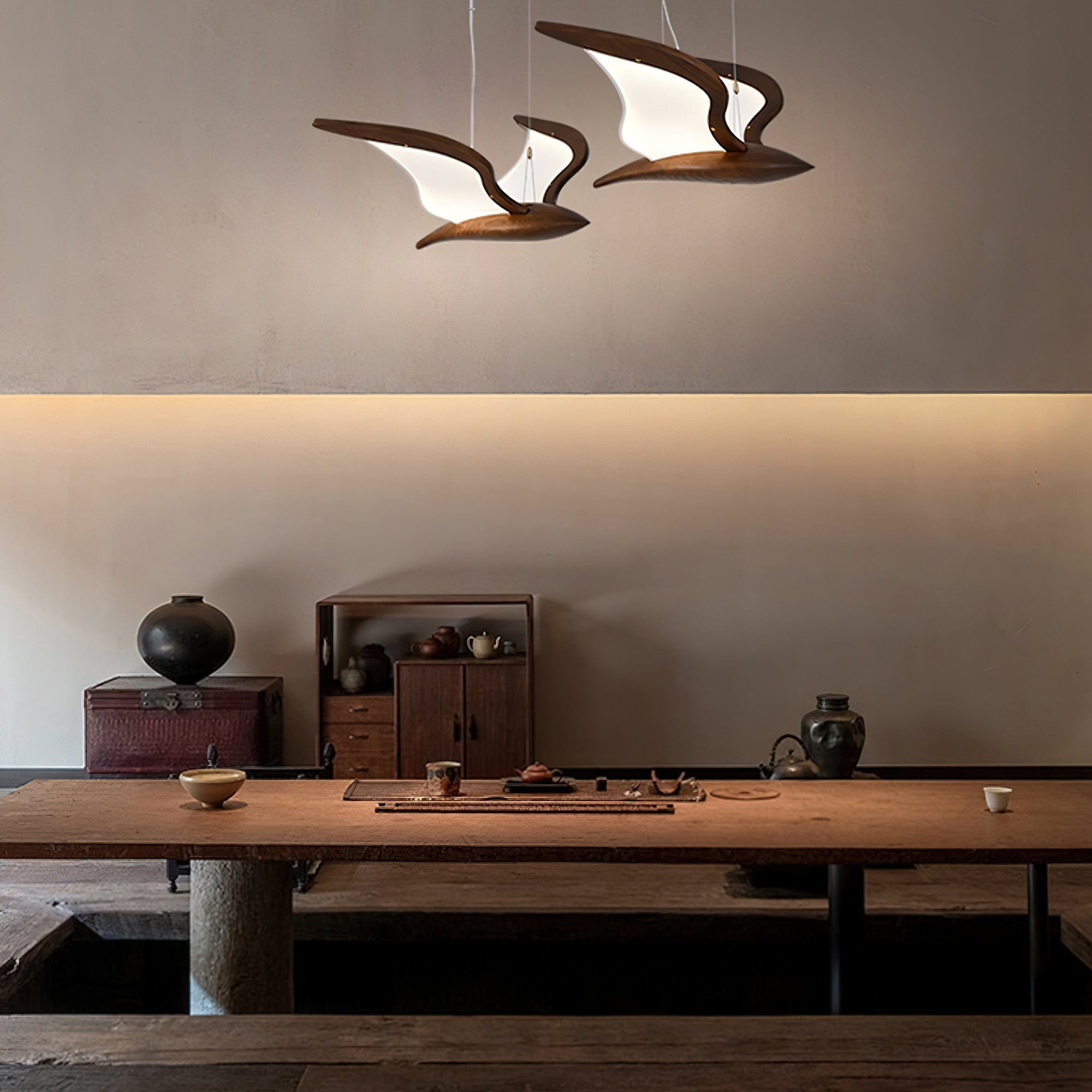 Warbler Chandelier - Nature-Inspired LED Lighting with Elegant Wooden Wings