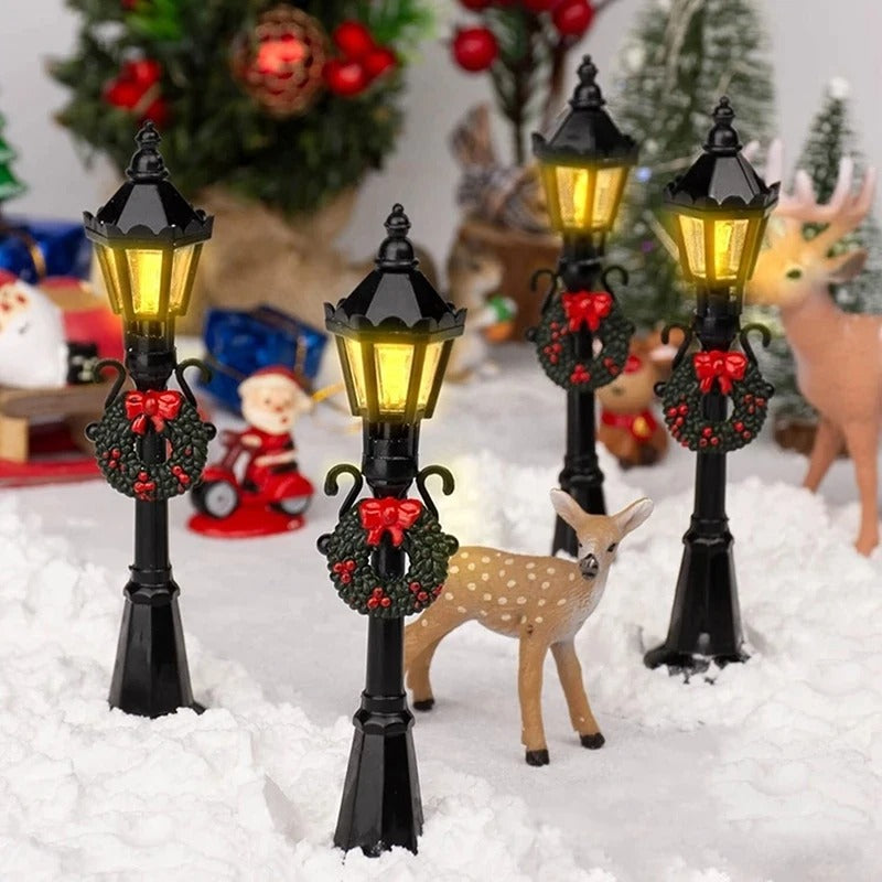 4Pcs Christmas Mini Street Lamp Models for Dollhouse & Garden Decor