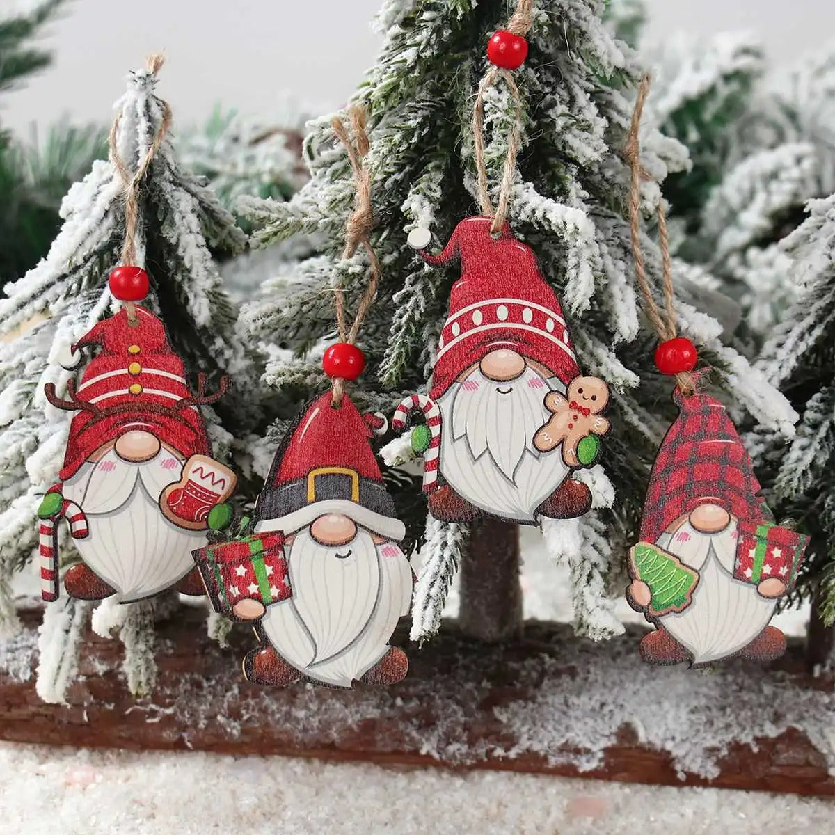 Christmas Gnomes Wooden Pendants – Festive Tree Decorations & Holiday Gifts