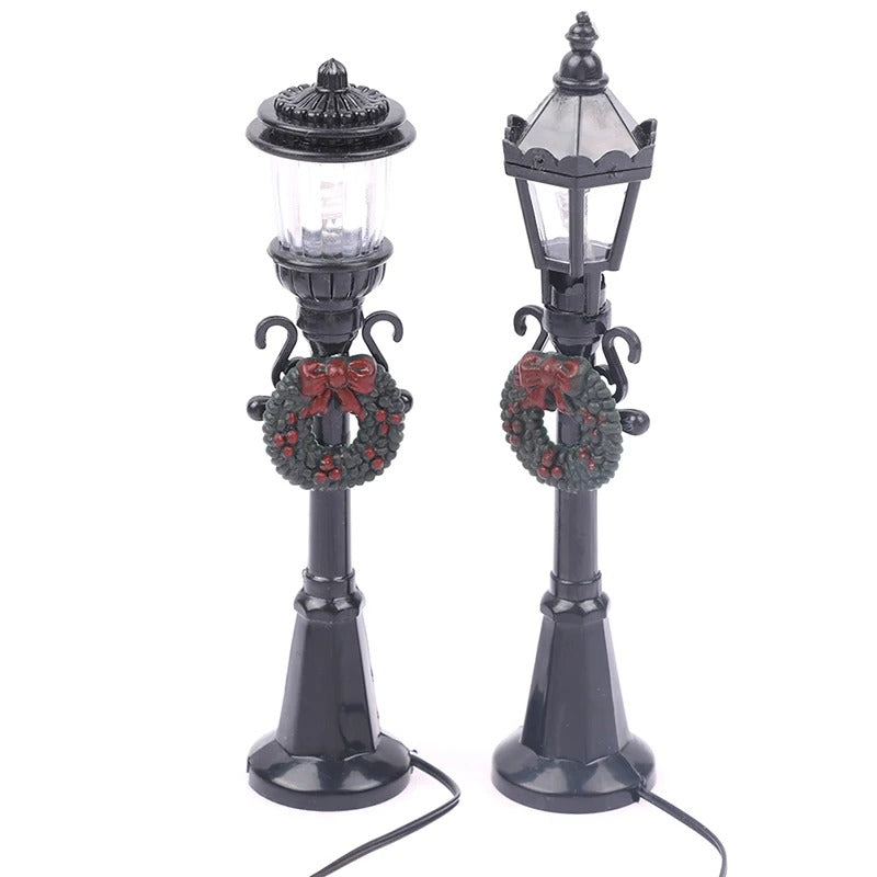 4Pcs Christmas Mini Street Lamp Models for Dollhouse & Garden Decor