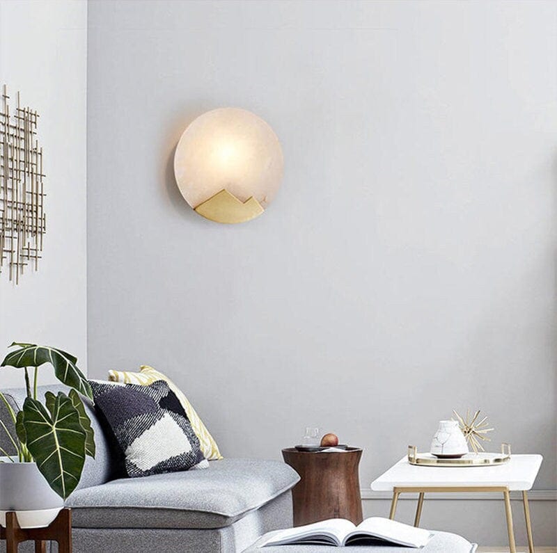 Nordic Minimalist Marble Wall Light – Elegant Brass