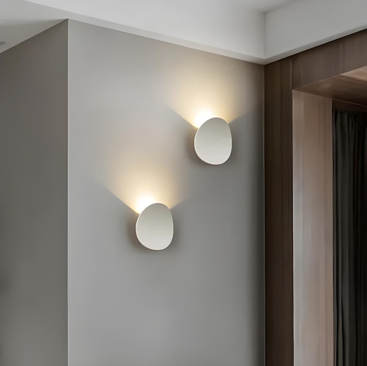 DUSK - Modern Aluminum Wall Light - 7W LED - Sleek & Stylish Design