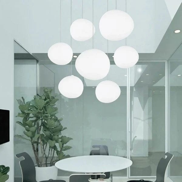 GlowSphere Pendant Light – Minimalist Elegance