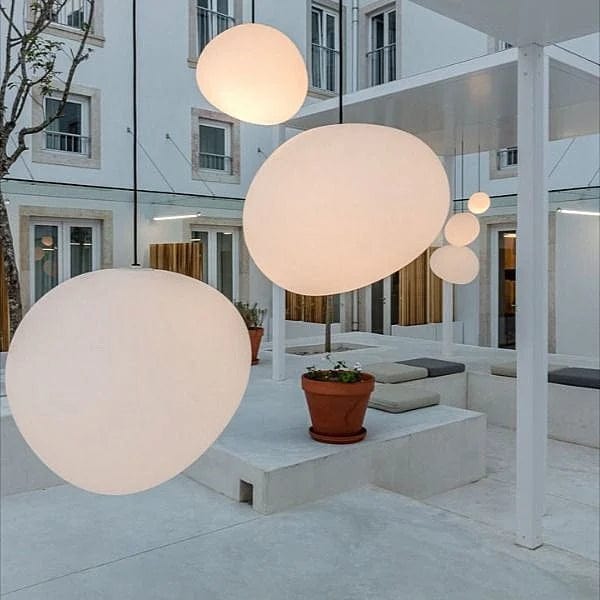 GlowSphere Pendant Light – Minimalist Elegance