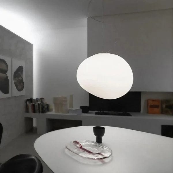 GlowSphere Pendant Light – Minimalist Elegance