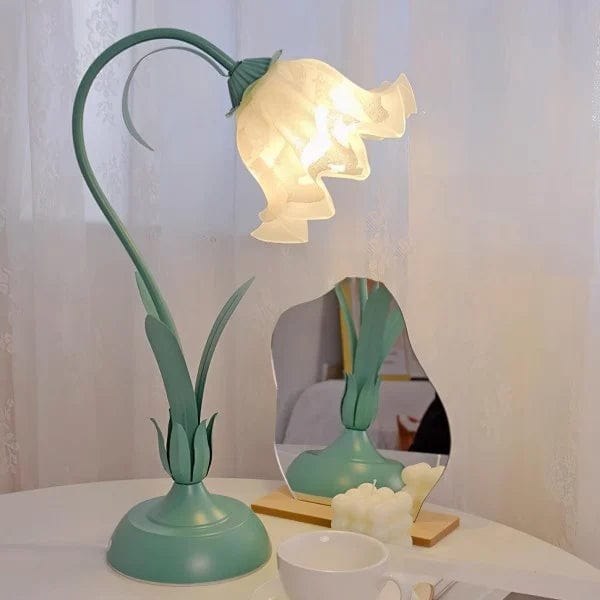 Vintage Adjustable Flower Table Lamp – Elegant, Nostalgic Design with Practical Lighting