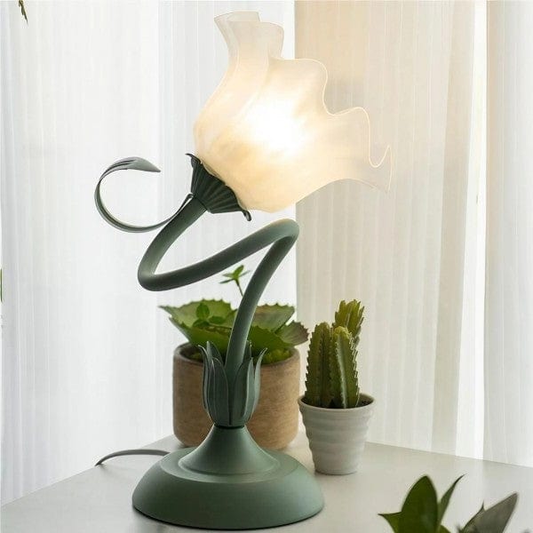 Vintage Adjustable Flower Table Lamp – Elegant, Nostalgic Design with Practical Lighting